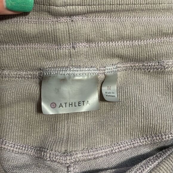 Athleta BAY BEACH CAPRI size Med - Picture 5 of 10